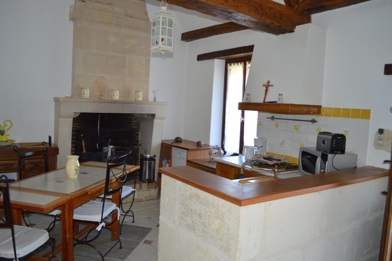 Les Gites De La Chapiniere Châteauvieux Exterior foto