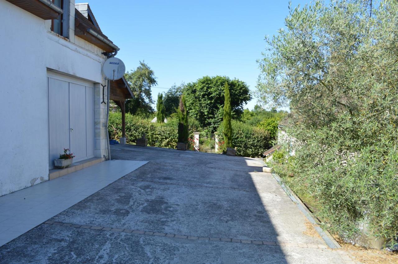 Les Gites De La Chapiniere Châteauvieux Exterior foto